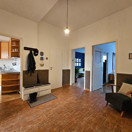 Stone Square Apartment Bratislava Esterno foto