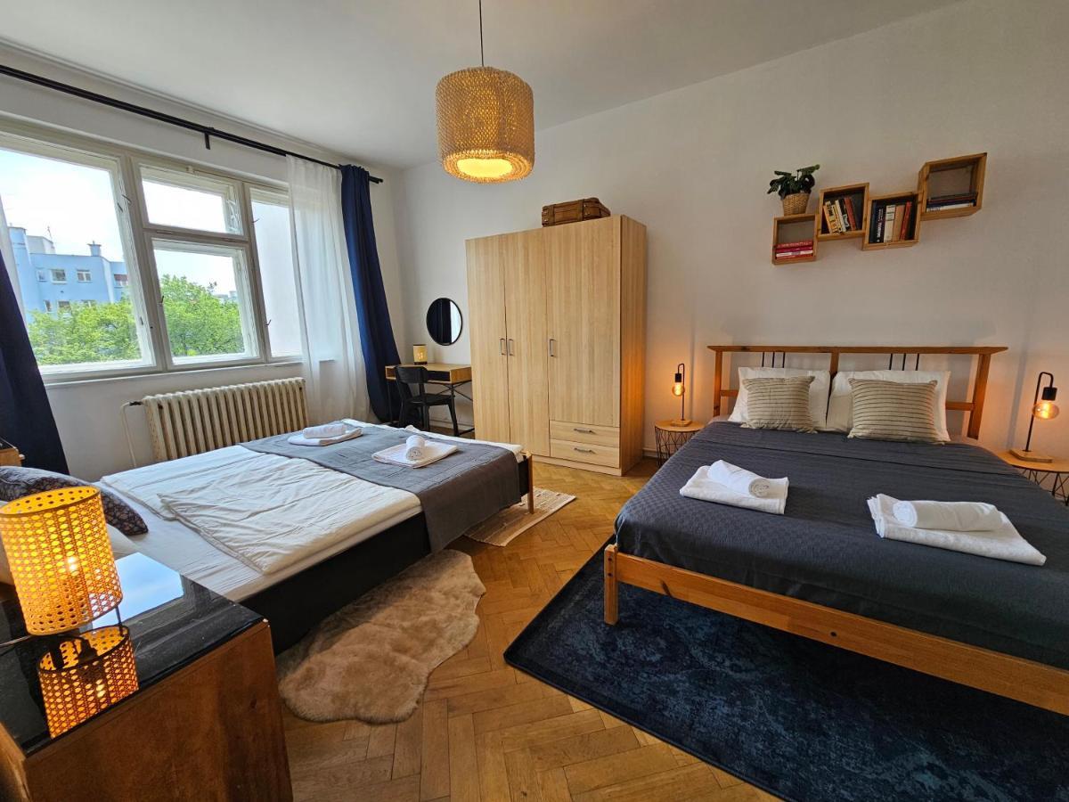 Stone Square Apartment Bratislava Esterno foto