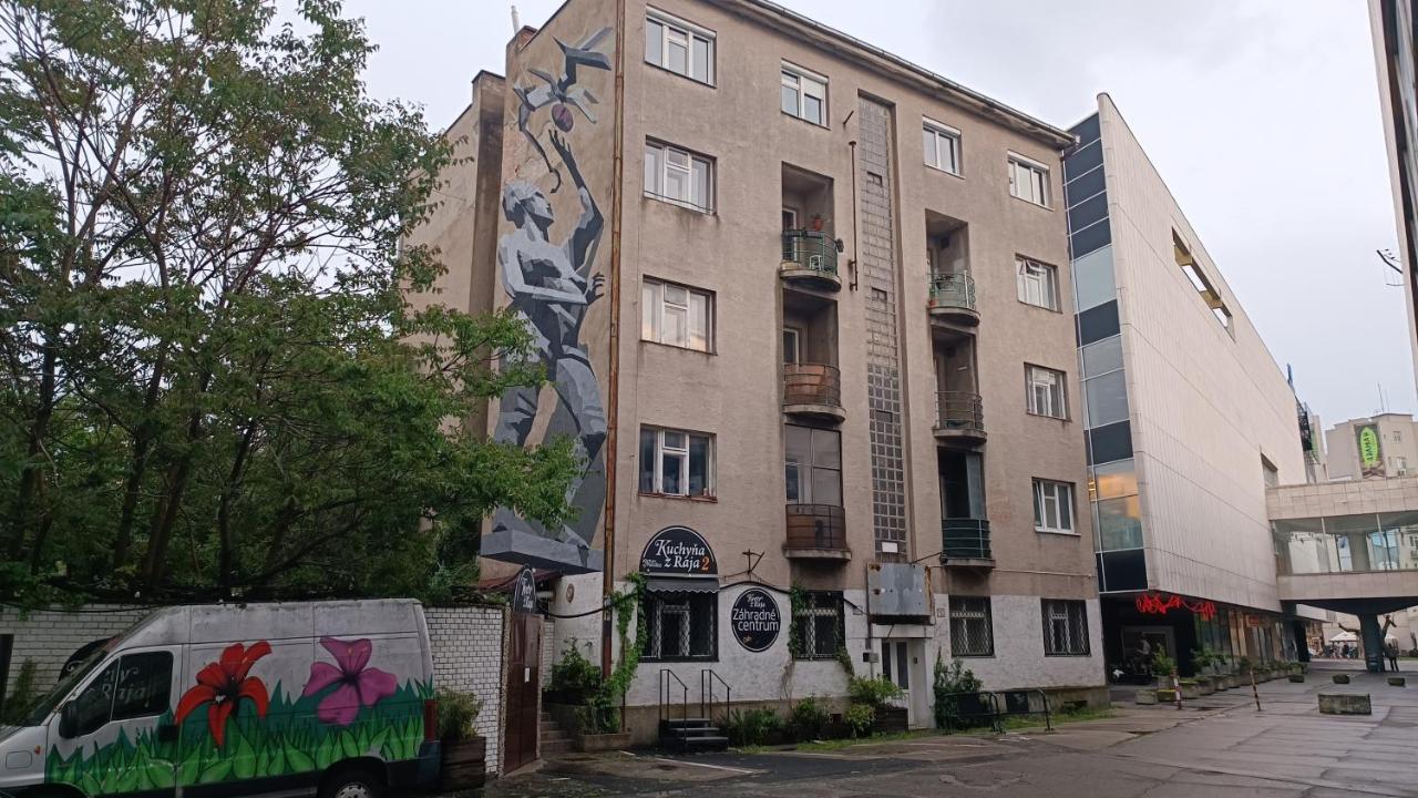Stone Square Apartment Bratislava Esterno foto