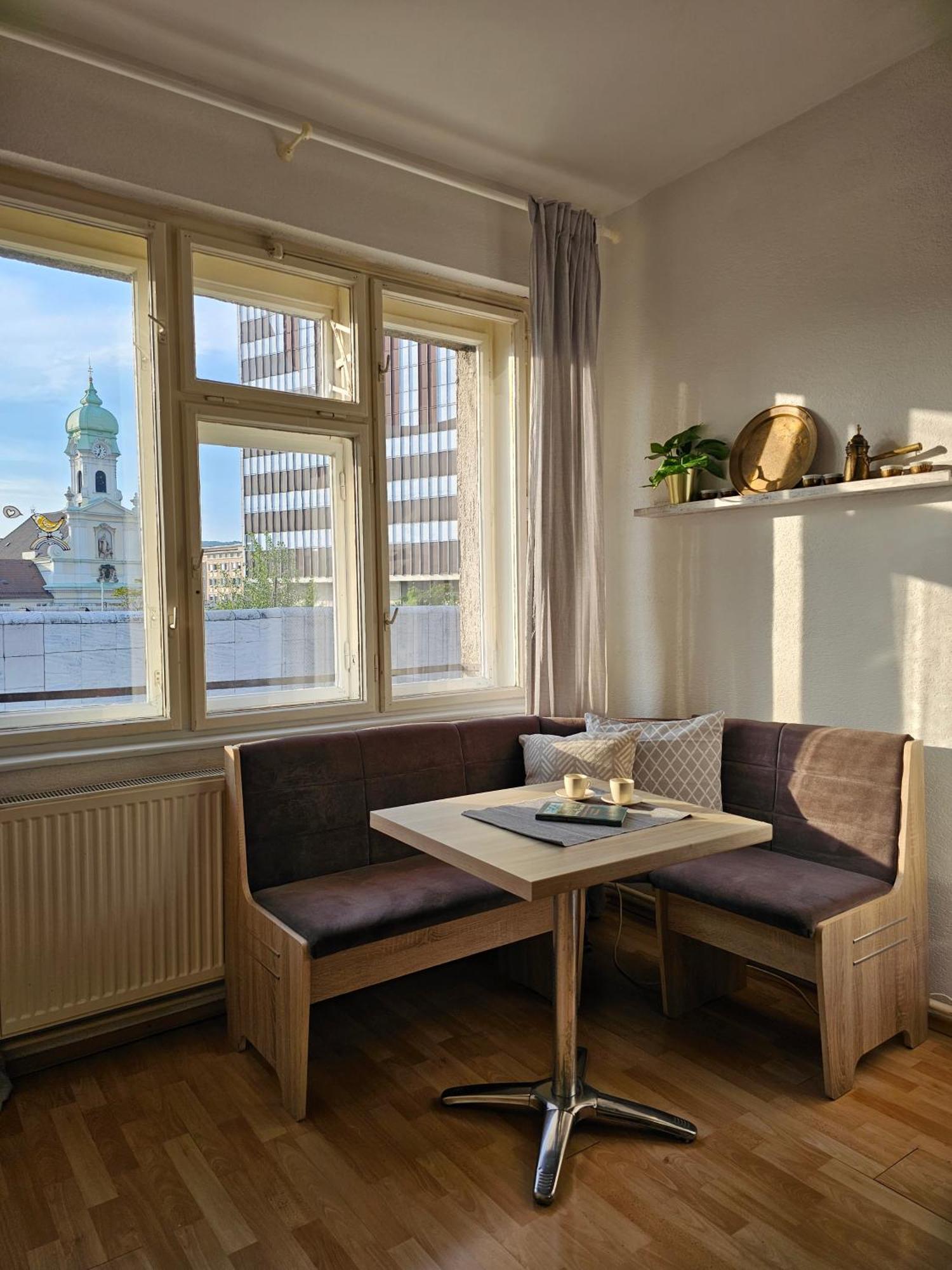 Stone Square Apartment Bratislava Esterno foto