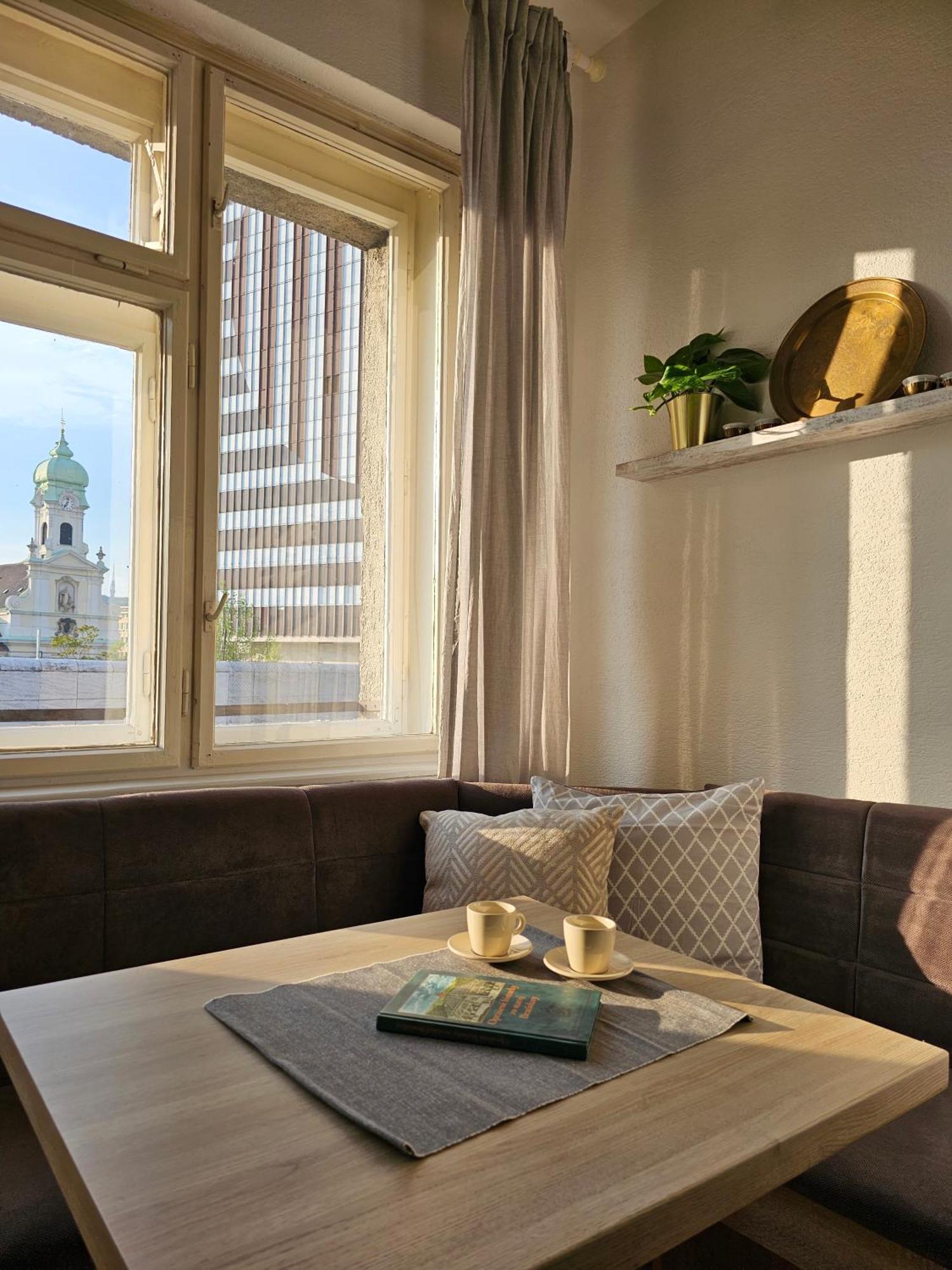 Stone Square Apartment Bratislava Esterno foto